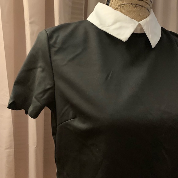 Black shirt with white ruffles in Size Small - Picture 3 of 4